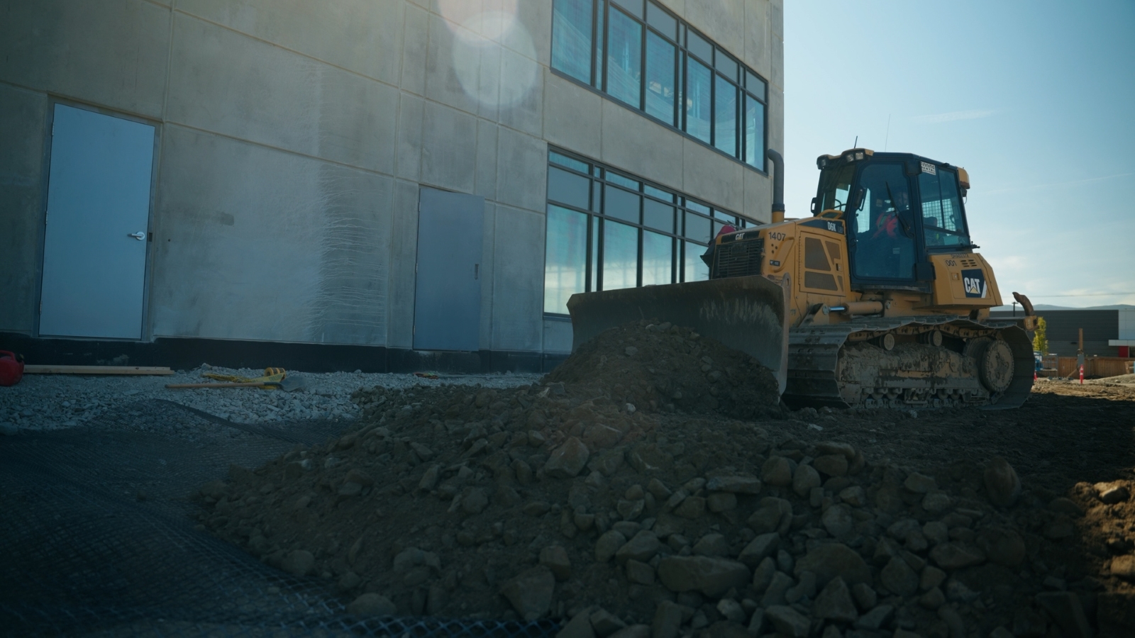 Dawson Civil construction team working at the new Dawson International Truck Centres Kelowna location.